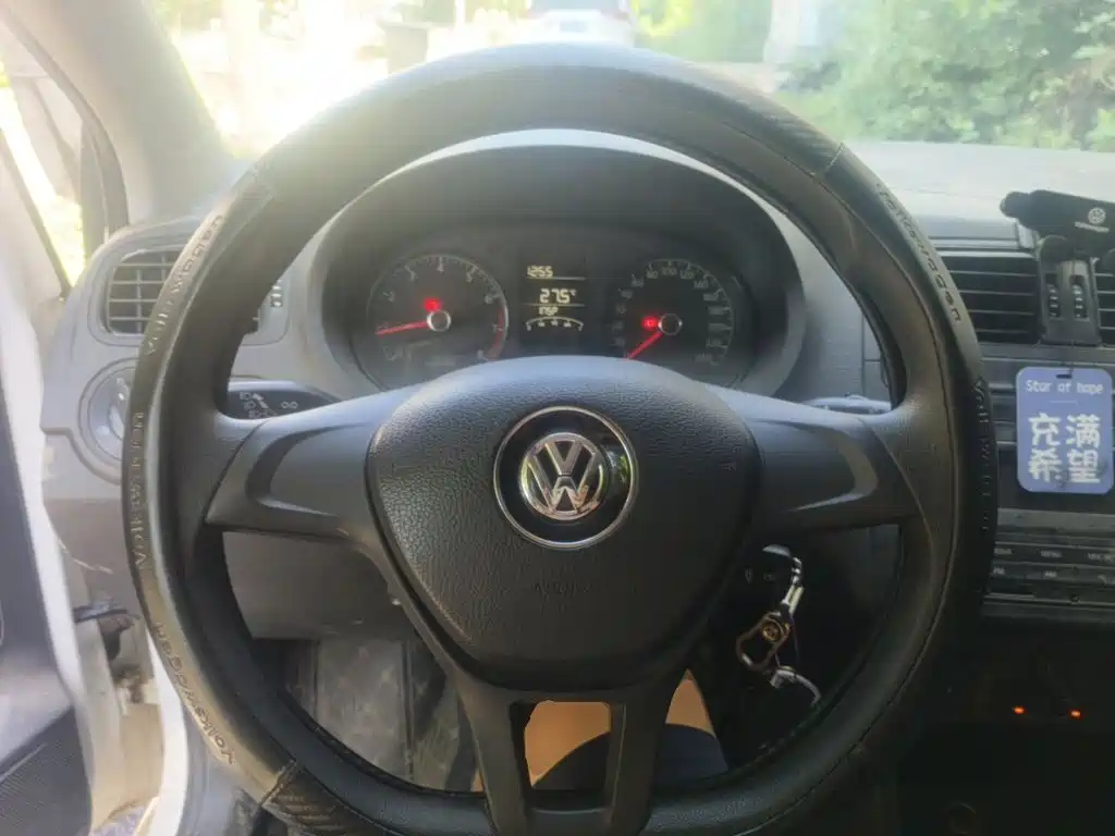 Volkswagen Polo — миниатюра 6