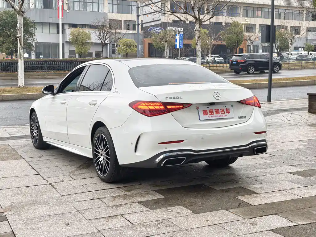 MERCEDES-BENZ C CLASS