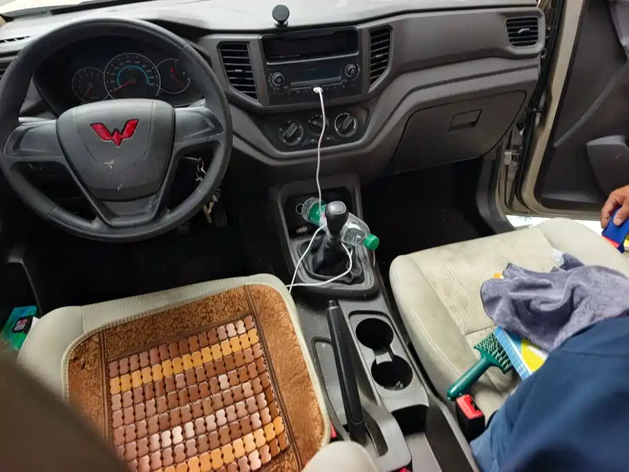 Wuling Hongguang V — миниатюра 12