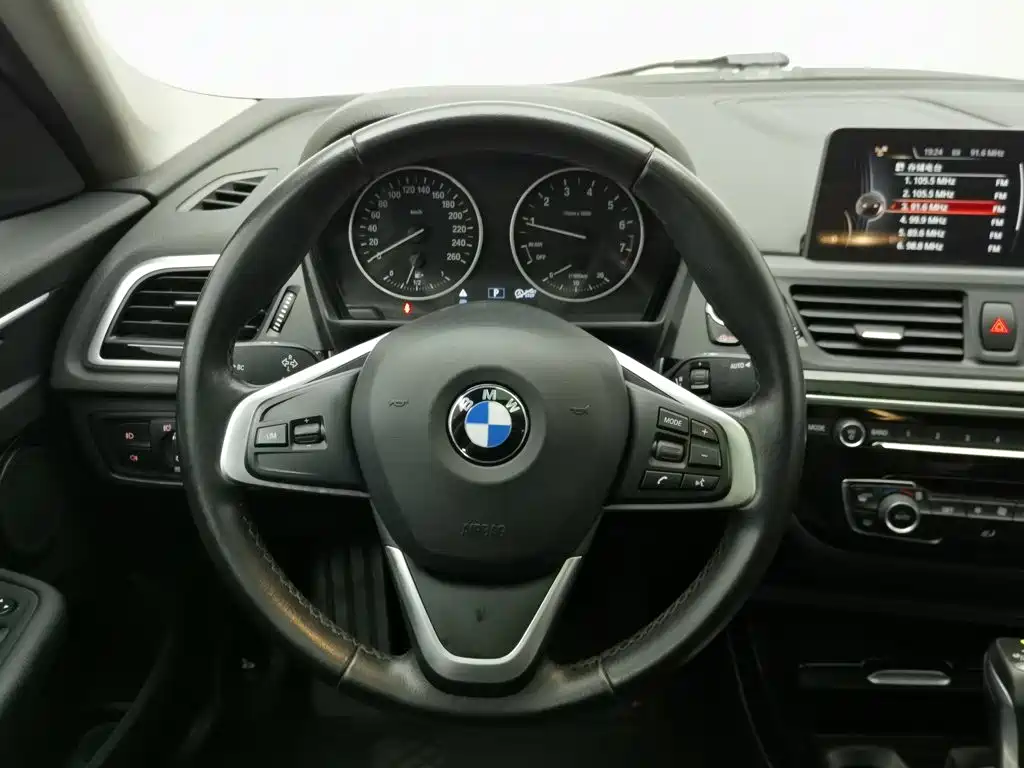 BMW 1 Series — миниатюра 11