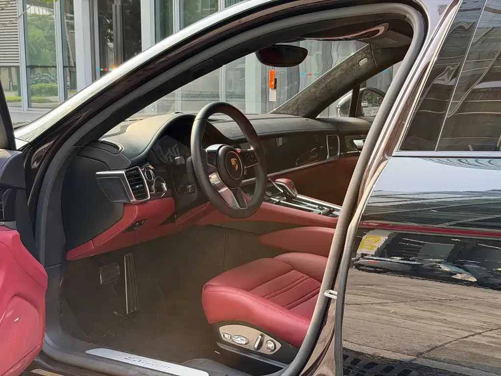 Porsche Panamera — миниатюра 4