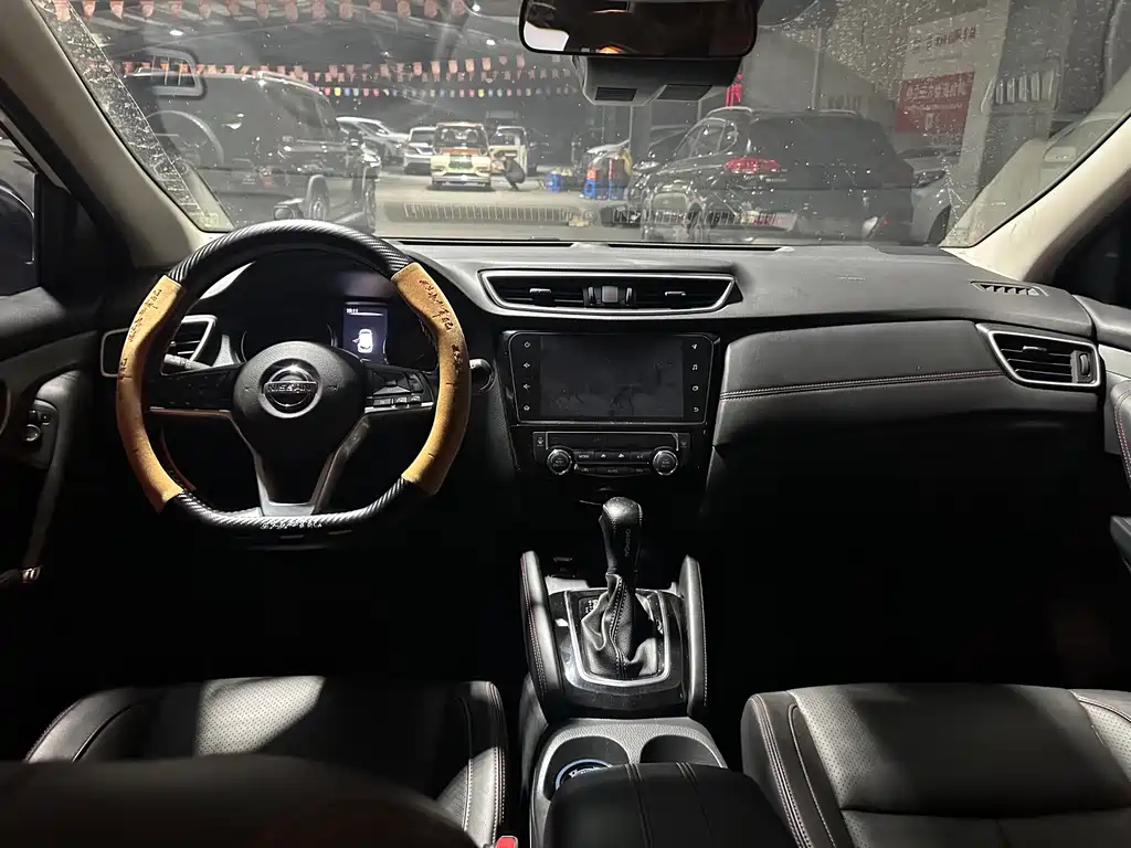 Nissan Qashqai — миниатюра 6