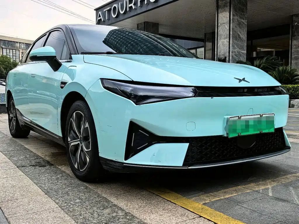 XPeng P5 — миниатюра 2
