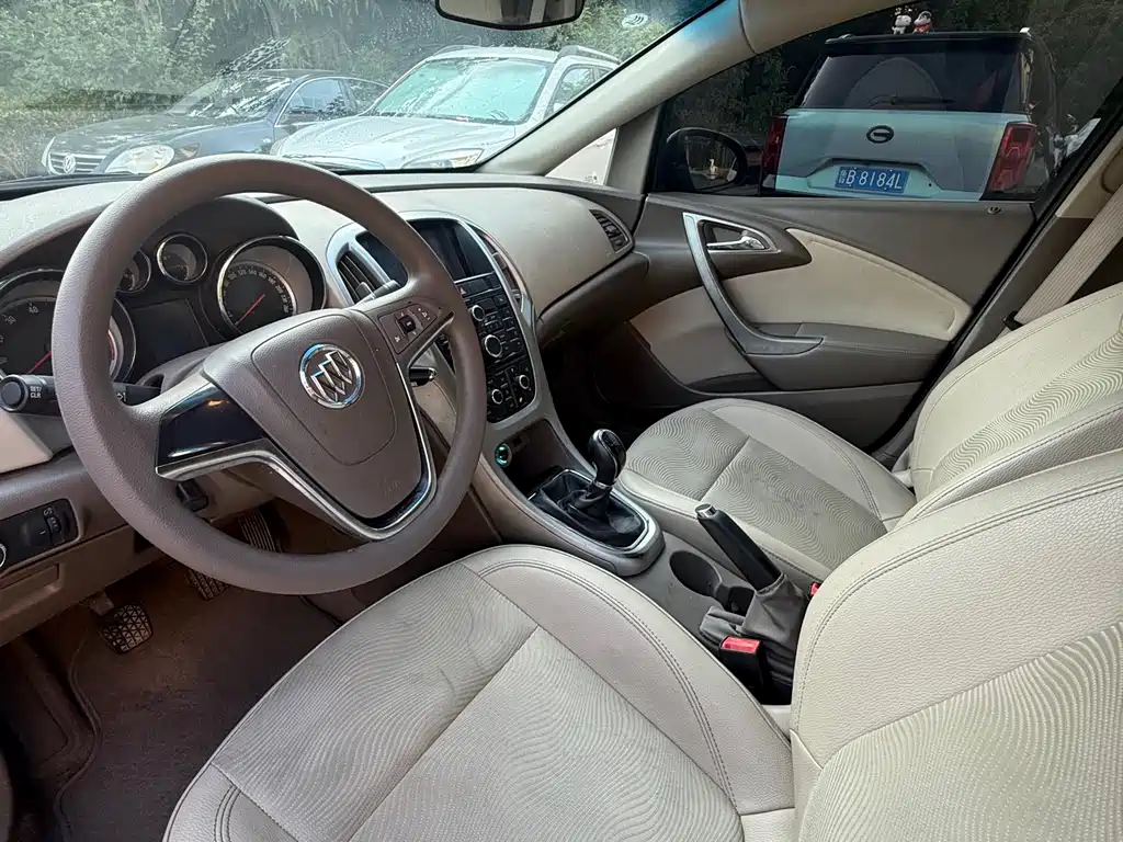 Buick Excelle 2013 GT 1.6L MT
