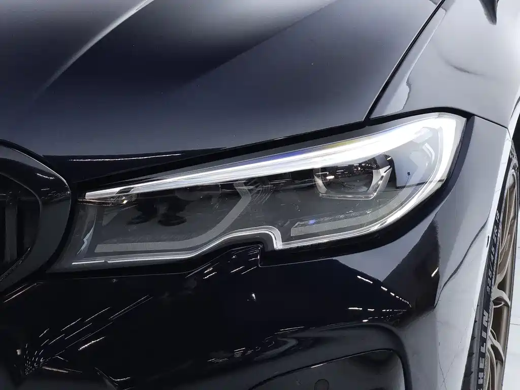BMW 3 Series — миниатюра 23