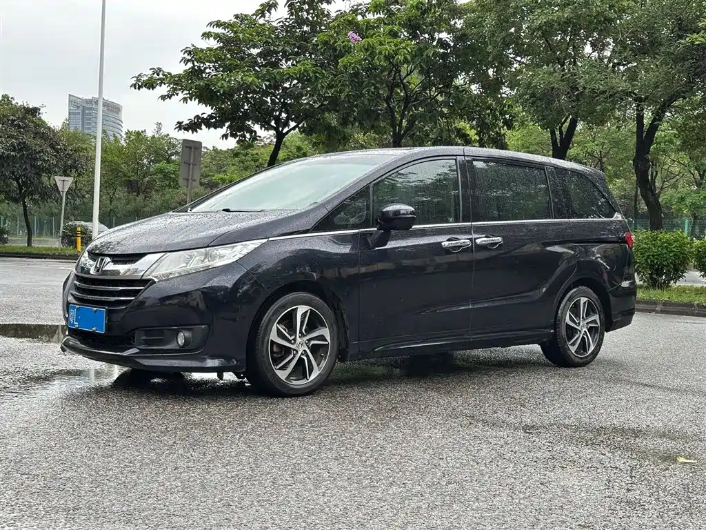 Купить Honda Odyssey