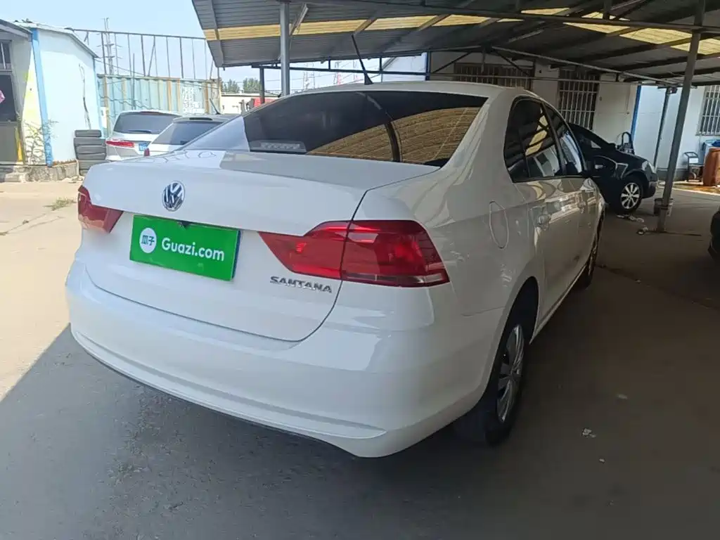 Volkswagen Santana — миниатюра 7