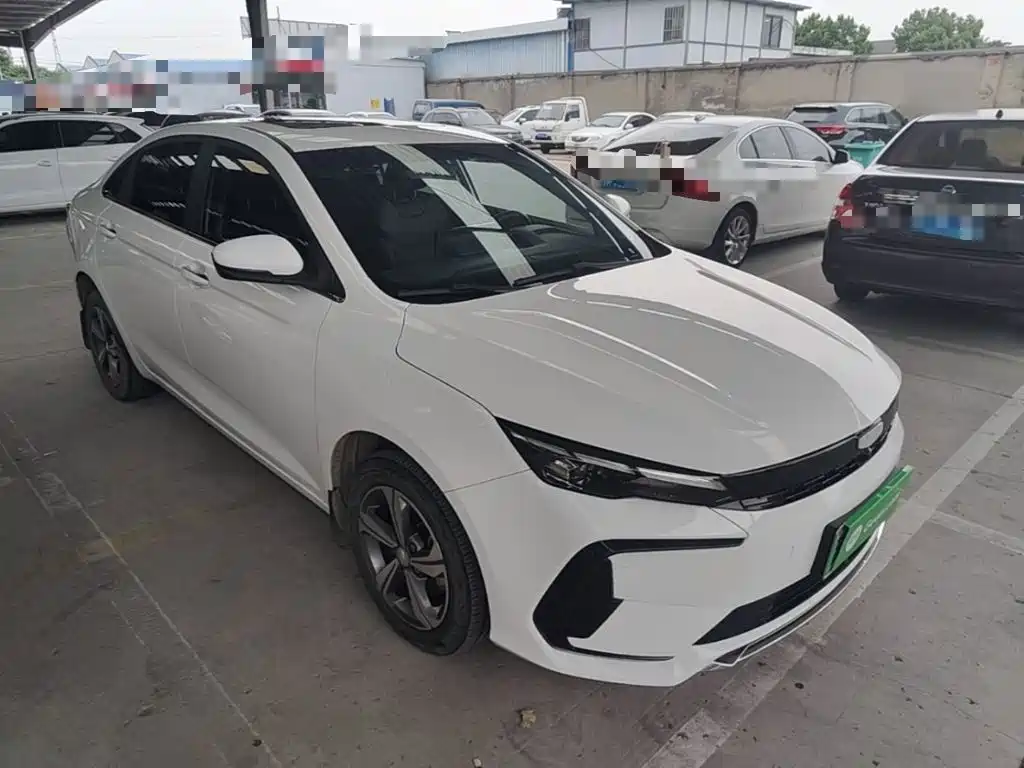 Geely L HiP — миниатюра 4