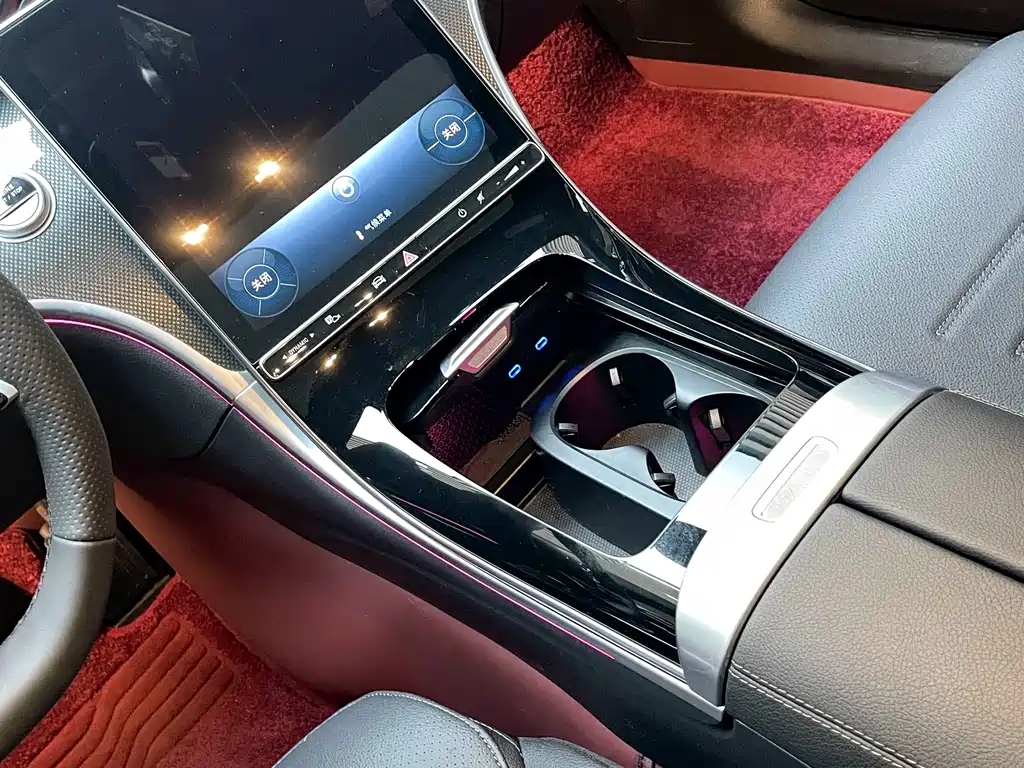 Mercedes-Benz C-Class — миниатюра 19