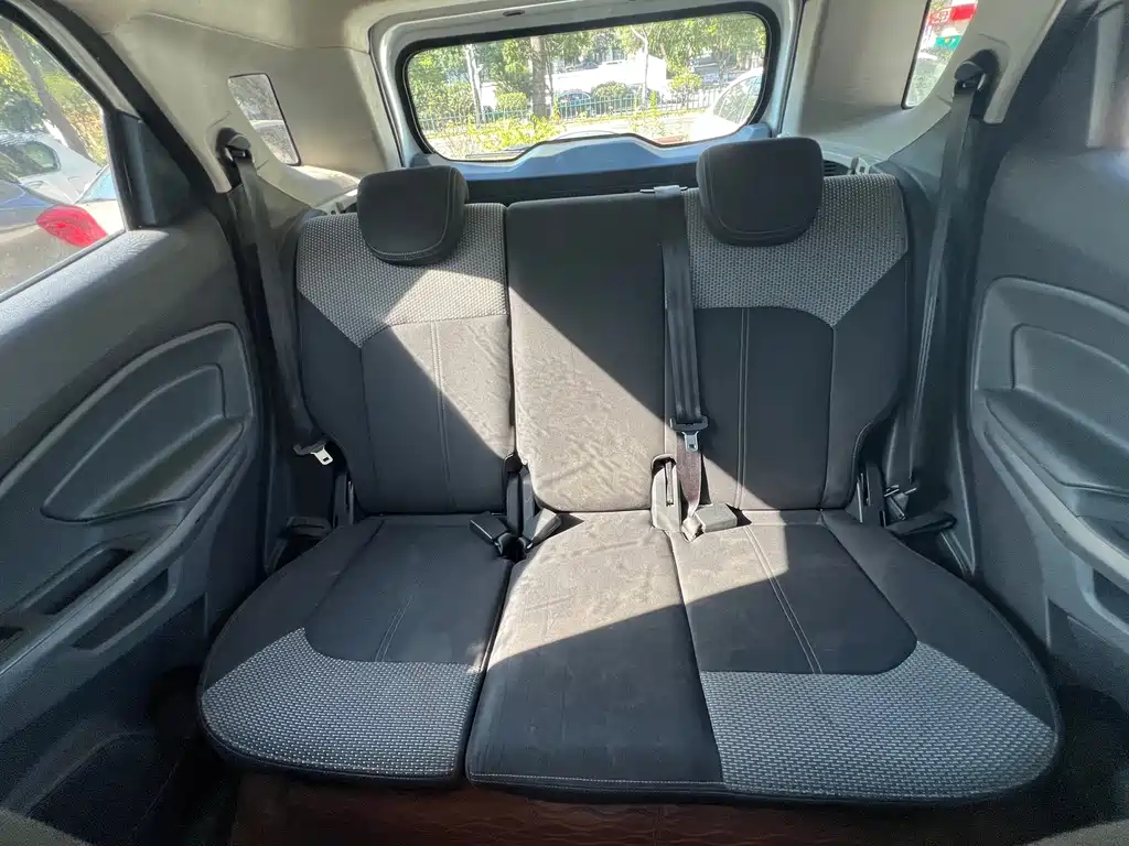 Ford Ecosport — миниатюра 11