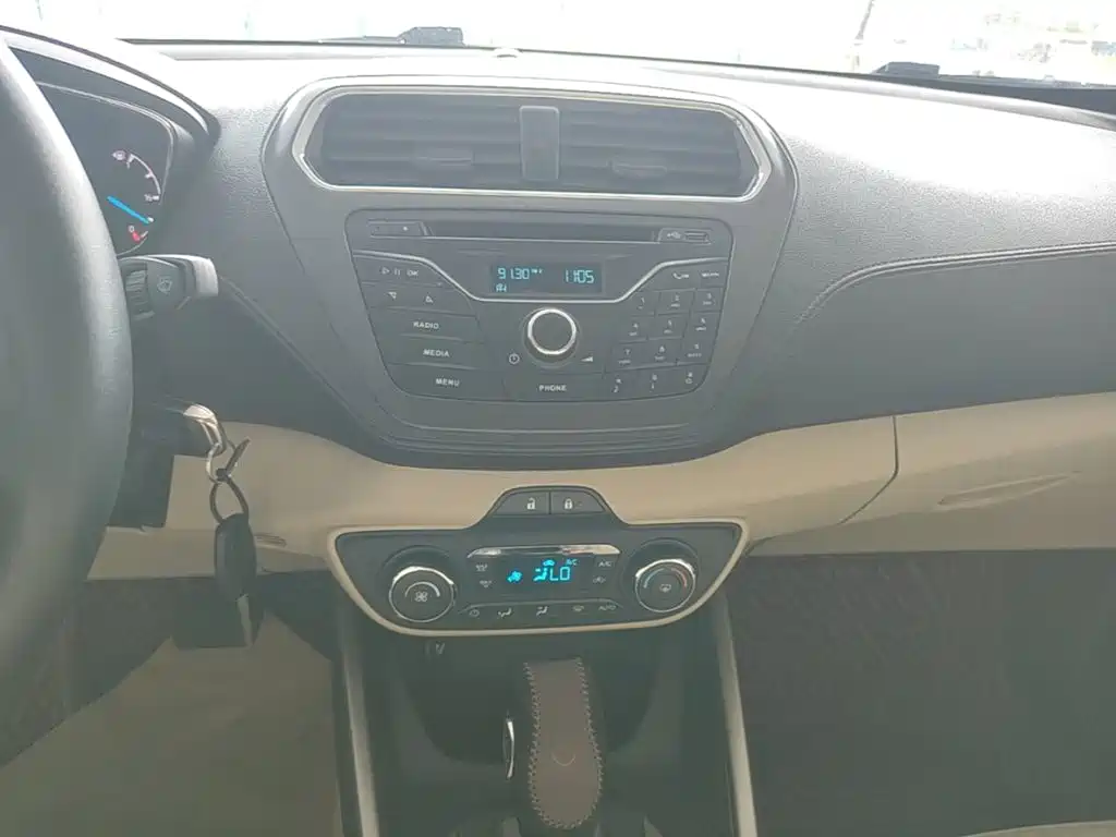 Ford Escort — миниатюра 13