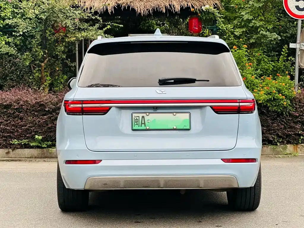 Li Auto Li ONE — миниатюра 8