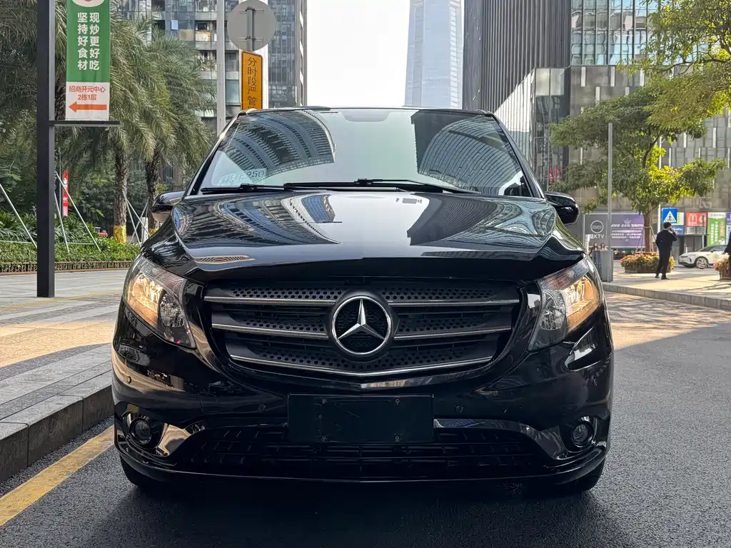 MERCEDES-BENZ VITO