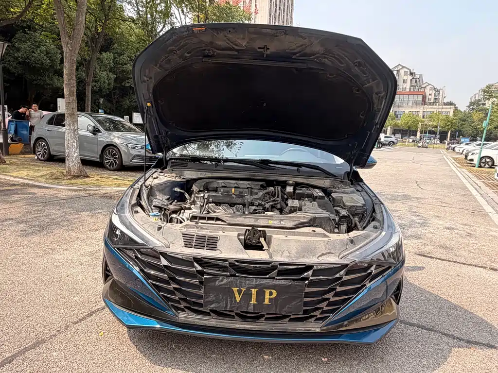 Hyundai Elantra — миниатюра 16