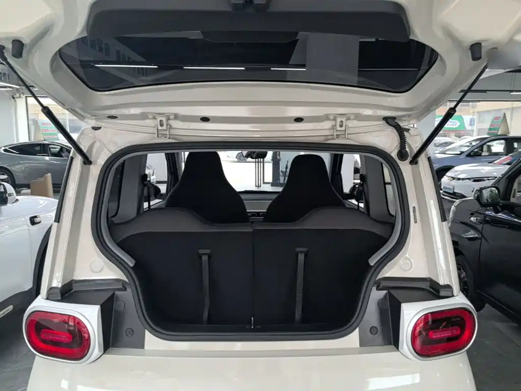 Wuling MINIEV — миниатюра 19