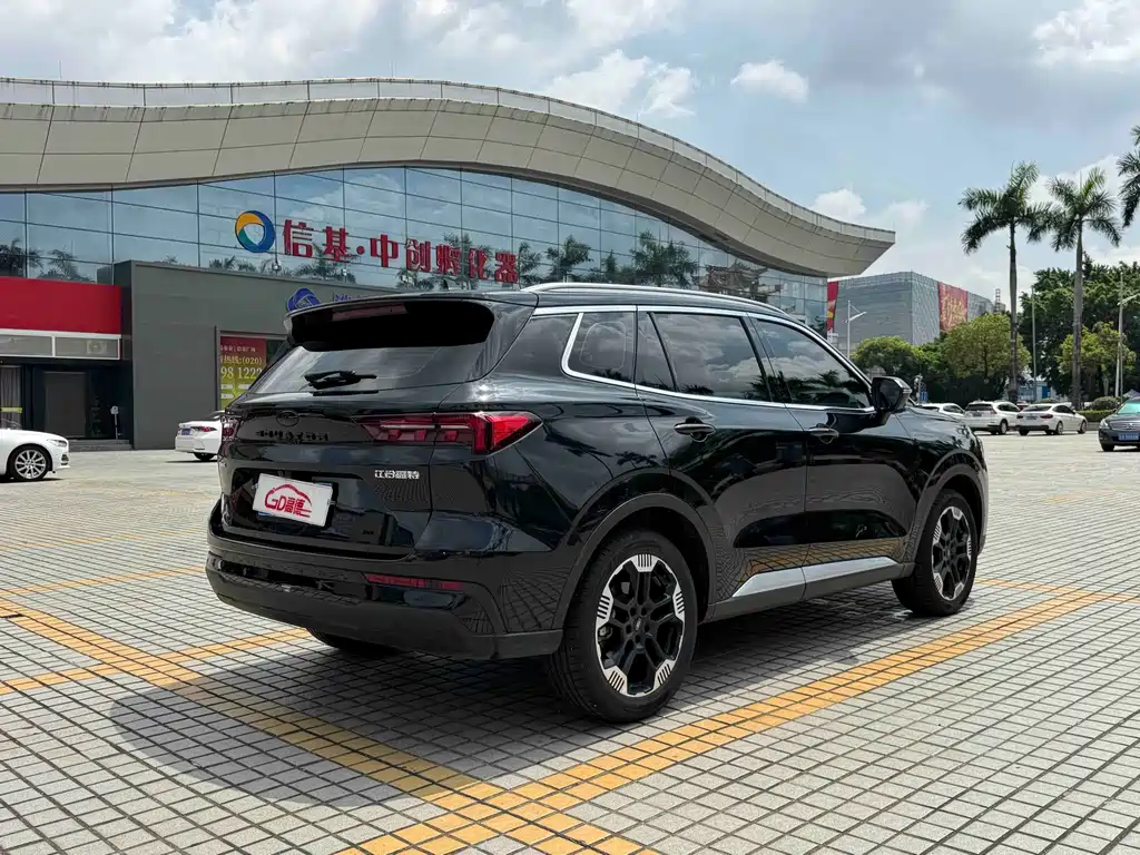 Ford Equator Sport — миниатюра 8