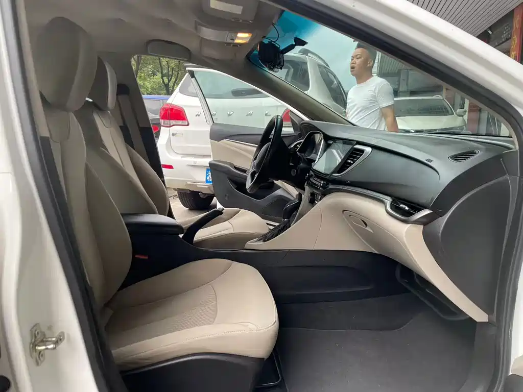 Buick Excelle — миниатюра 9