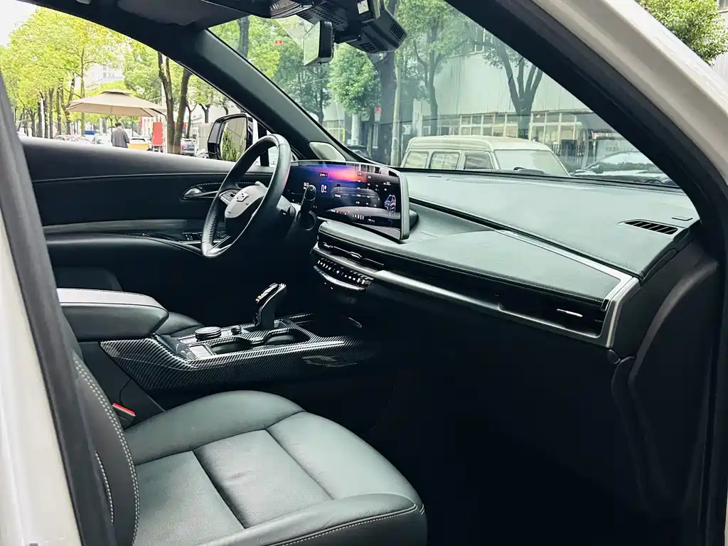 Cadillac XT4 2024 28T Luxury
