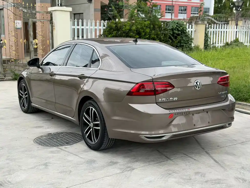 Volkswagen Lamando — миниатюра 8