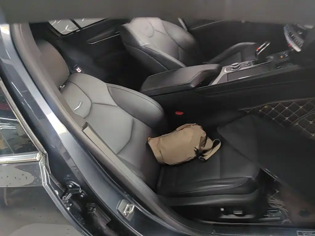 Cadillac CT5 — миниатюра 25
