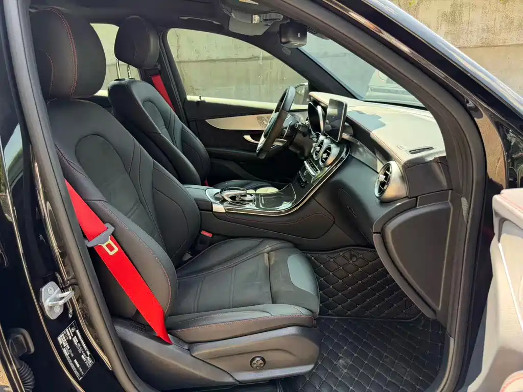 Mercedes-Benz GLC AMG — миниатюра 8