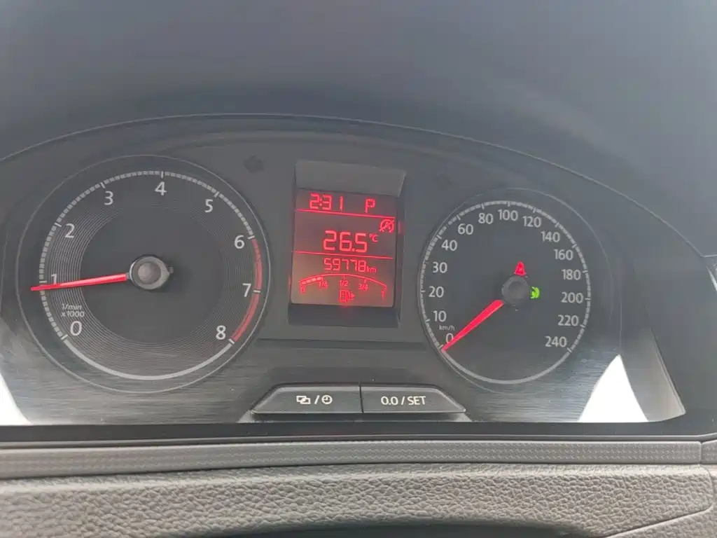 Volkswagen Santana — миниатюра 12