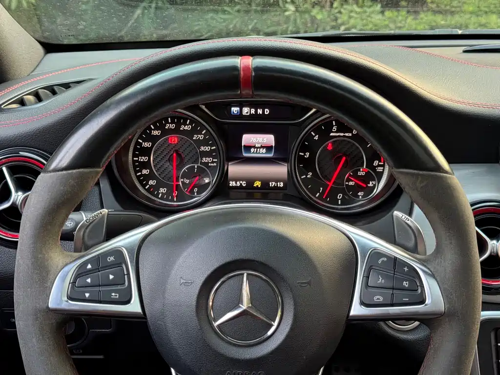 Mercedes-Benz CLA AMG — миниатюра 12