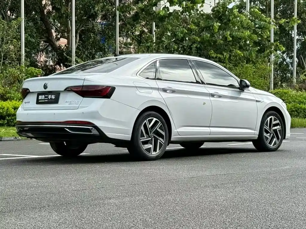 Volkswagen Sagitar — миниатюра 6