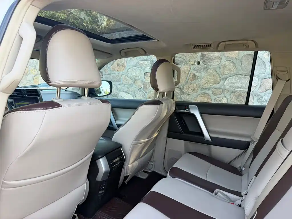Toyota Prado — миниатюра 11