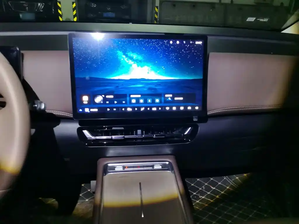 Wuling Xingguang 730 New Energy — миниатюра 14