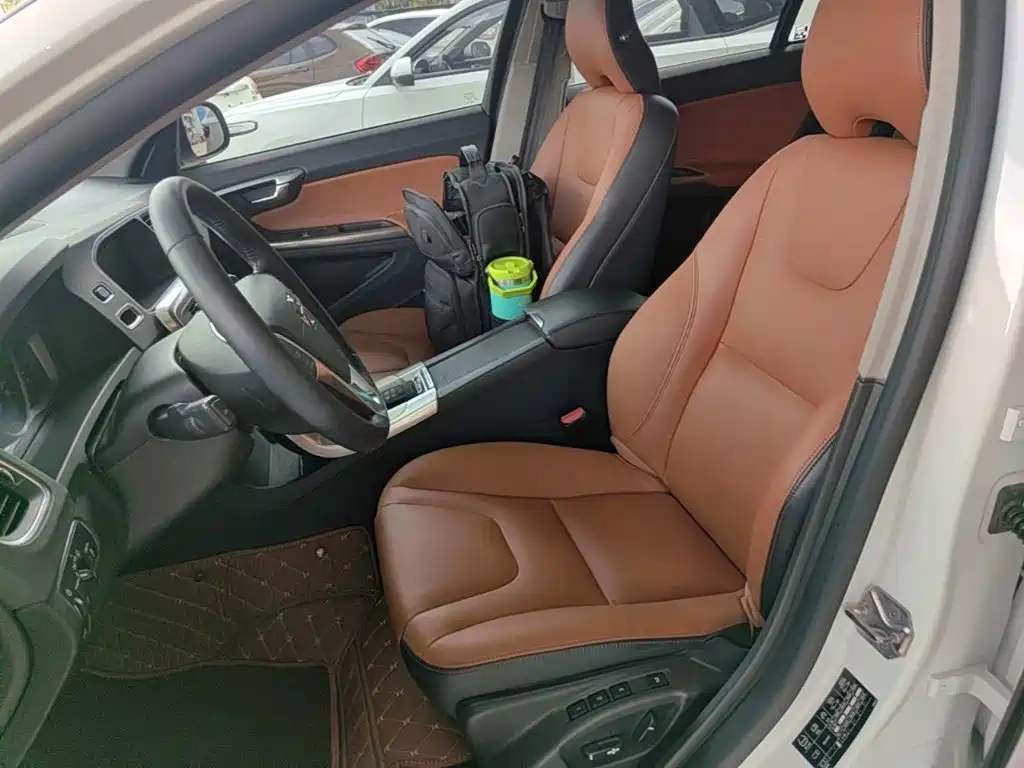 Volvo S60 — миниатюра 15