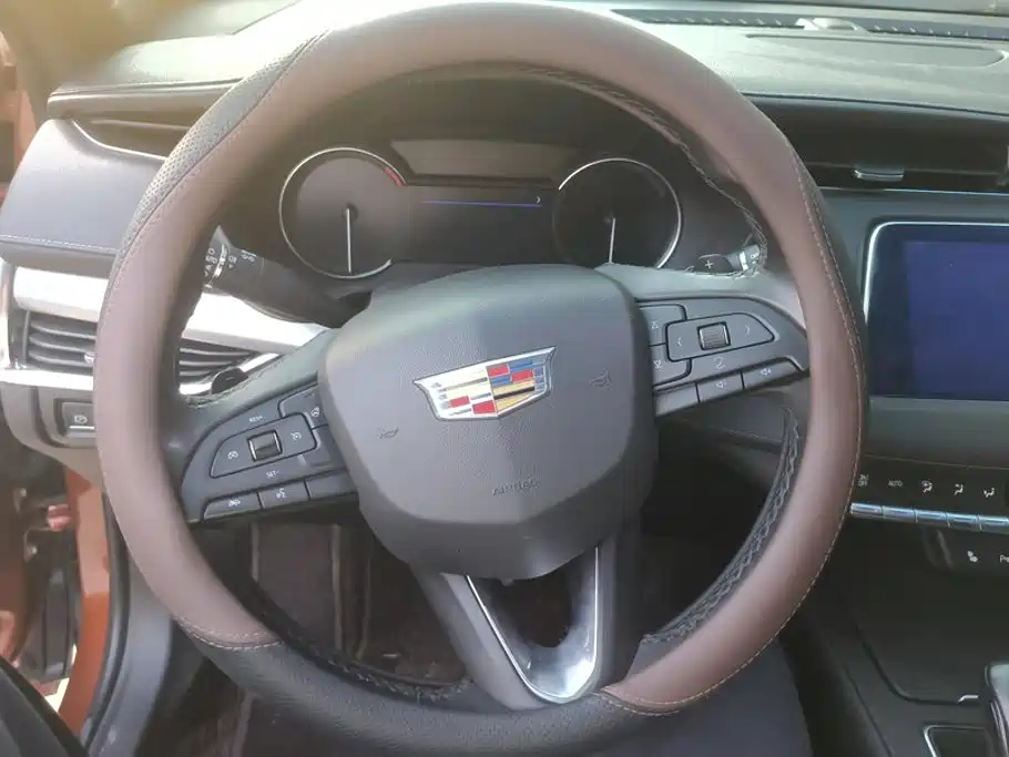 Cadillac XT4 — миниатюра 15