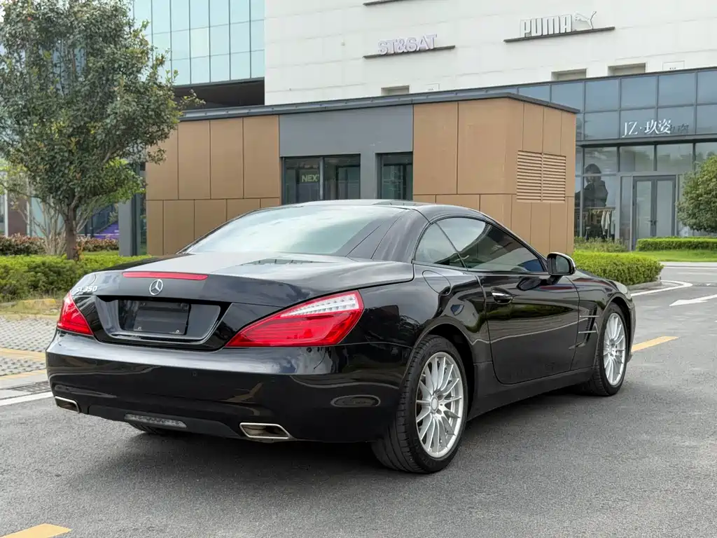 Mercedes-Benz SL-Class — миниатюра 14