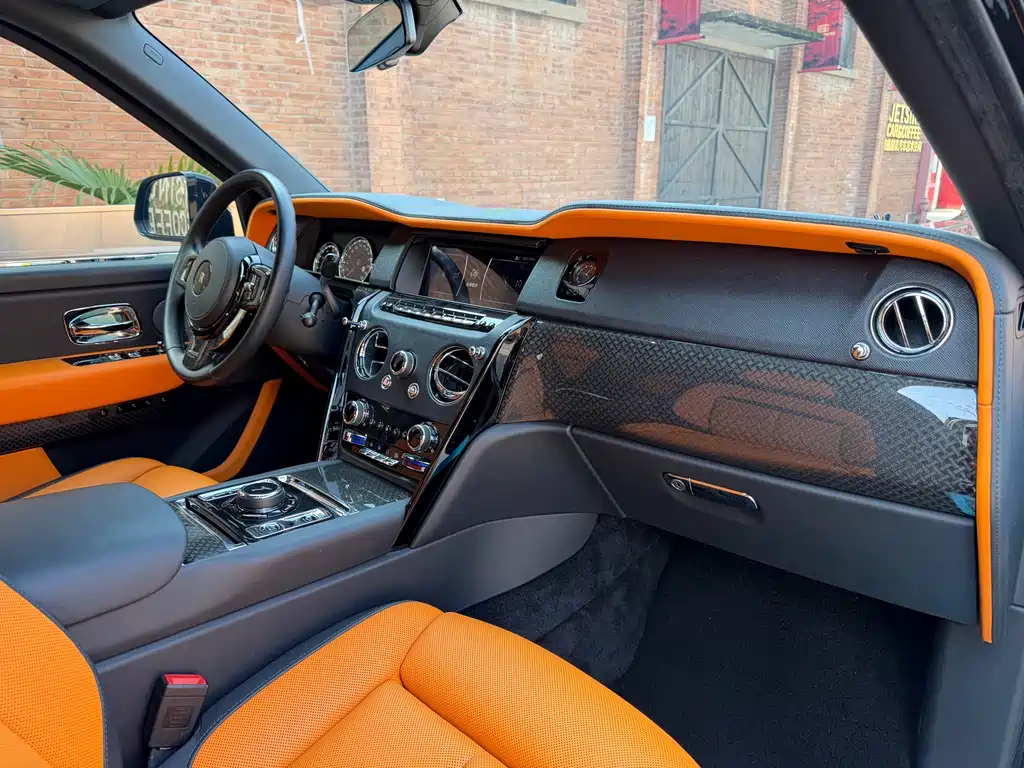 ROLLS-ROYCE CULLINAN