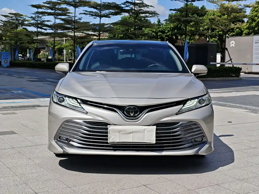 Toyota Camry 2018 2.5G Luxury
