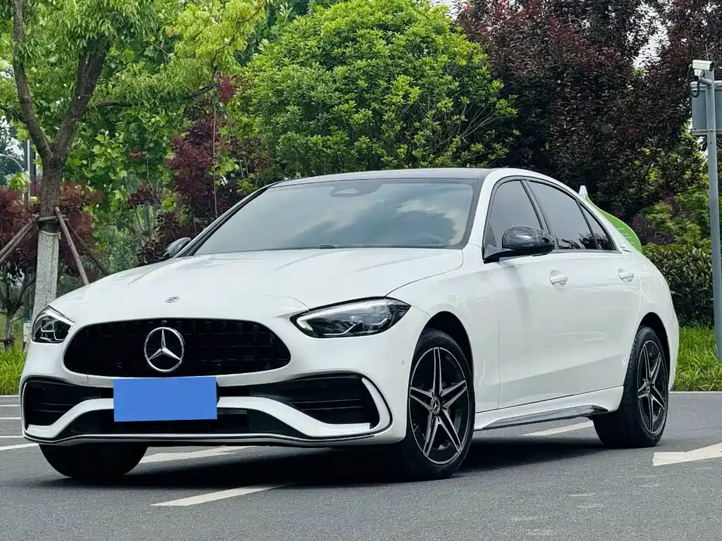 Mercedes-Benz C-Class 2025
