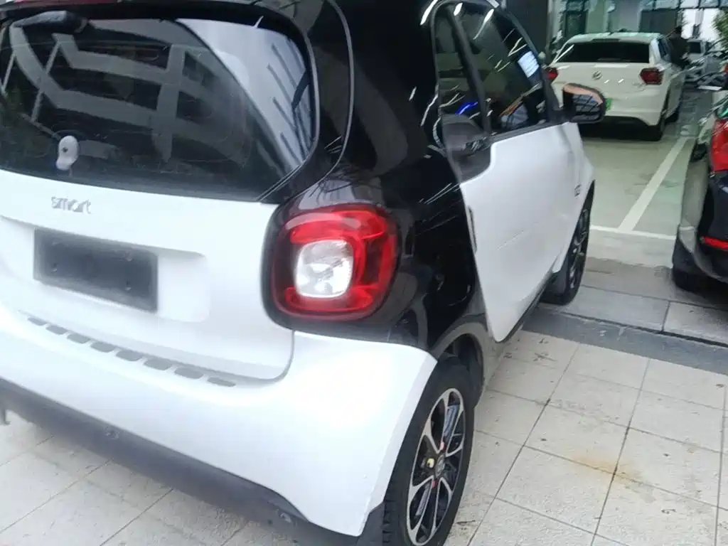 smart Smart Fortwo — миниатюра 8