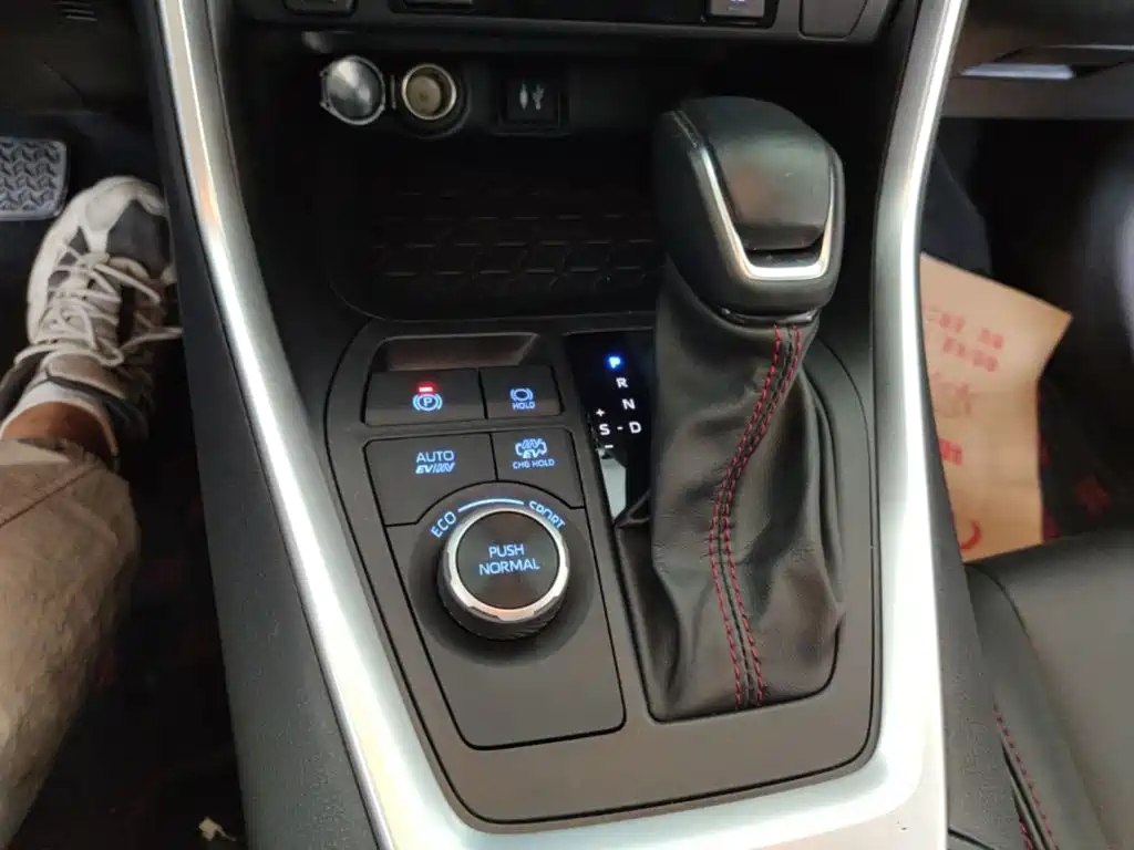 Toyota Wildlander New Energy — миниатюра 14
