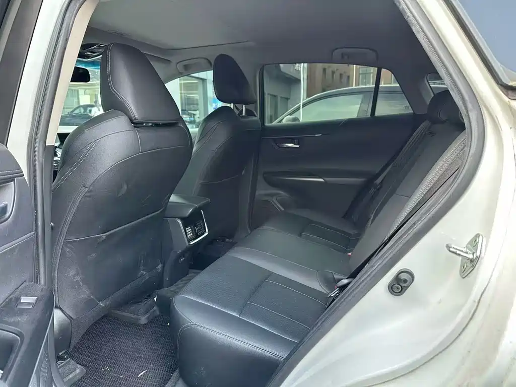 Toyota Harrier — миниатюра 3