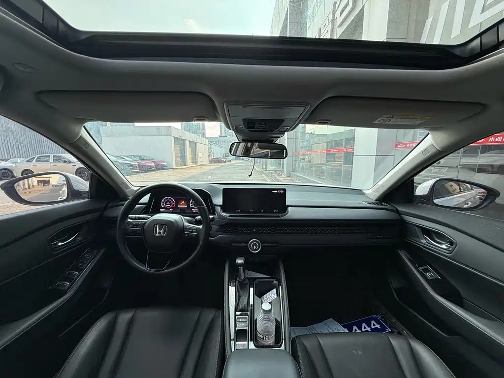 Honda Accord — миниатюра 7