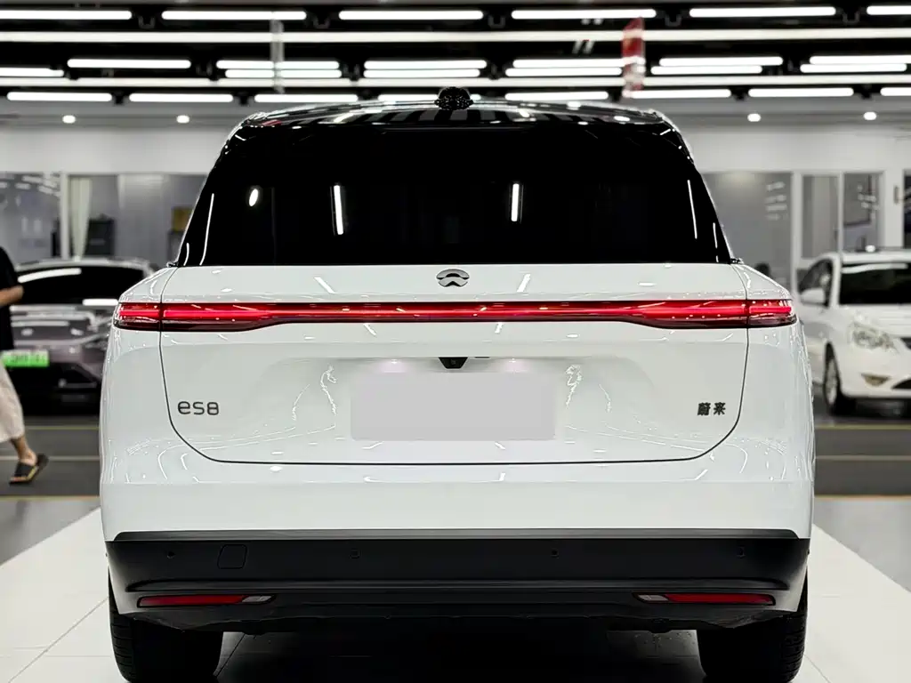 NIO ES8 — миниатюра 5