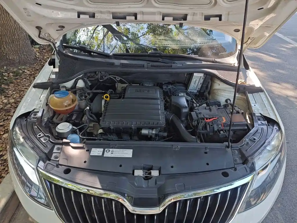Skoda Rapid — миниатюра 21