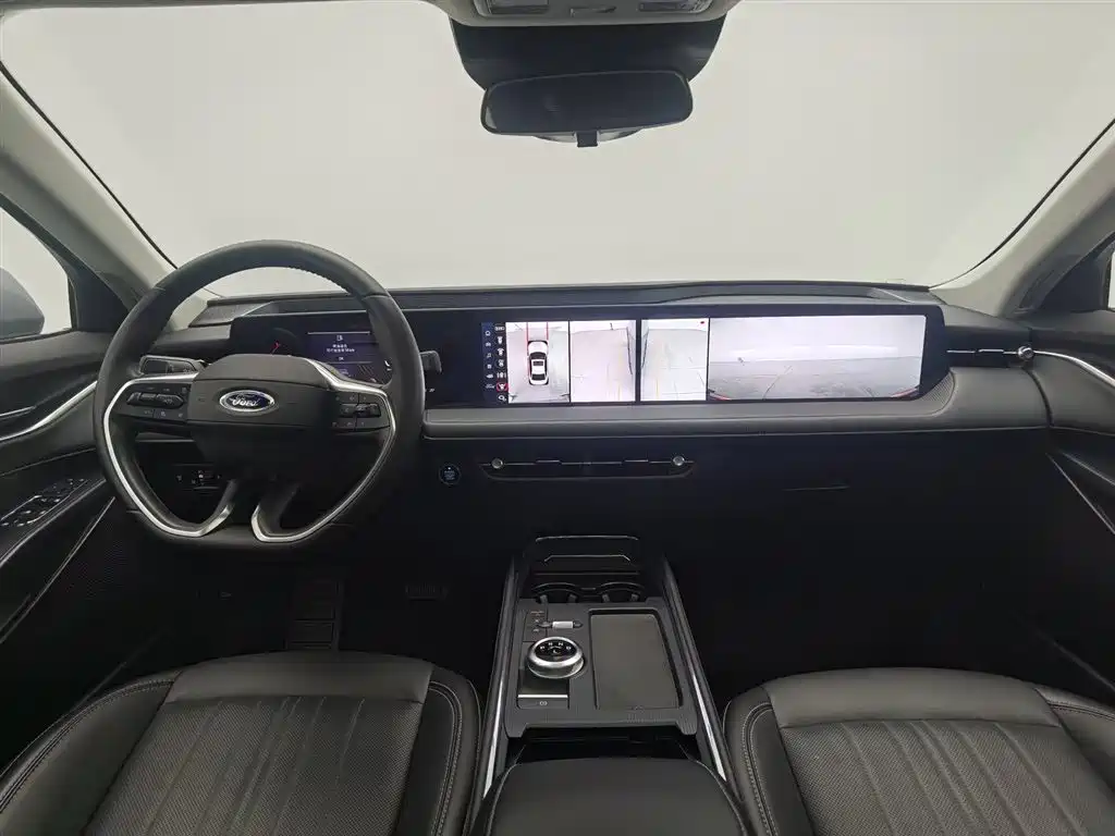 Ford Mondeo 2025 2.0T EcoBoost Luxury