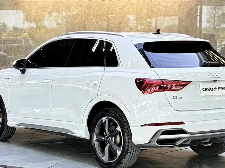 Audi Q3 2023 35 TFSI Fashion (1.5T)