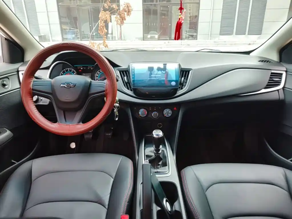 Chevrolet Cavalier — миниатюра 10