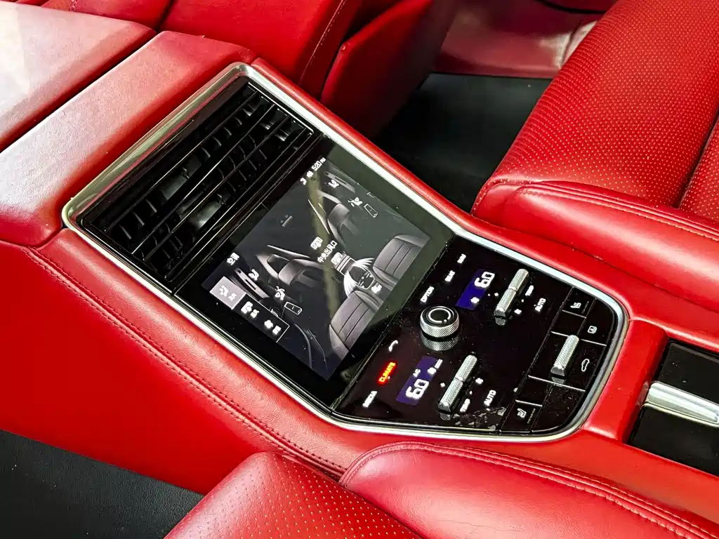 Porsche Panamera — миниатюра 11