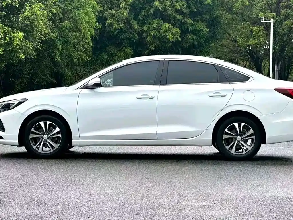 Changan Eado — миниатюра 14
