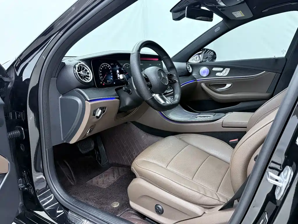 Mercedes-Benz E-Class — миниатюра 4