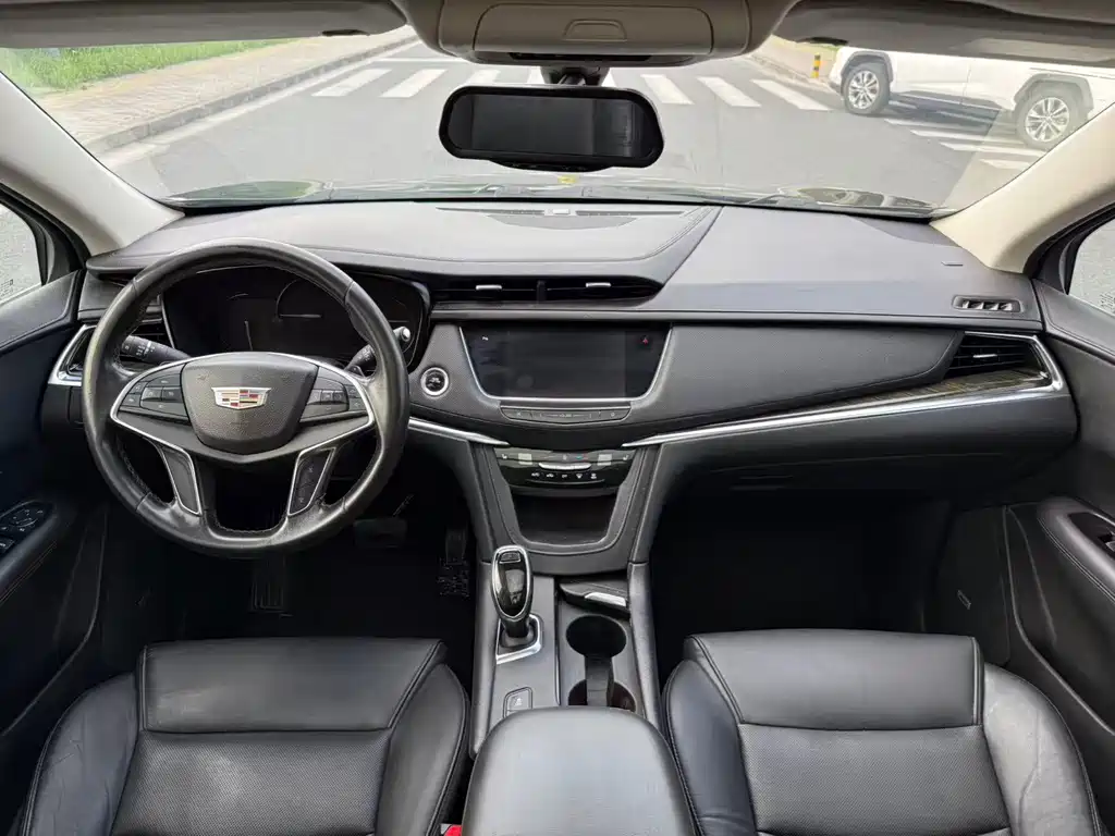 Cadillac XT5 — миниатюра 8