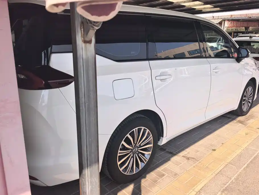 GAC Motor Trumpchi M6 — миниатюра 3